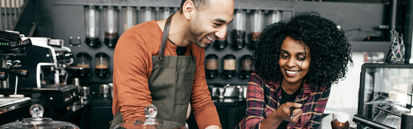 CL Umbrella Cafe owners